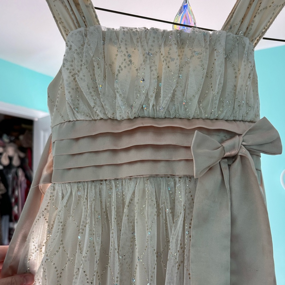 Sleeveless Gold Dress - Girls 7 - Picture 4 of 5
